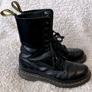 Dr. Martens 1490 Black Mid Calf Smooth - Size US Women 7